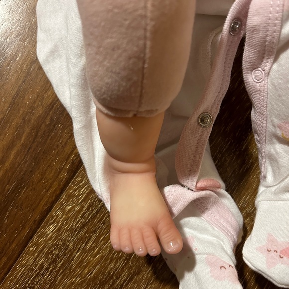 NEW Reborn Baby Girl Doll - Picture 8 of 12